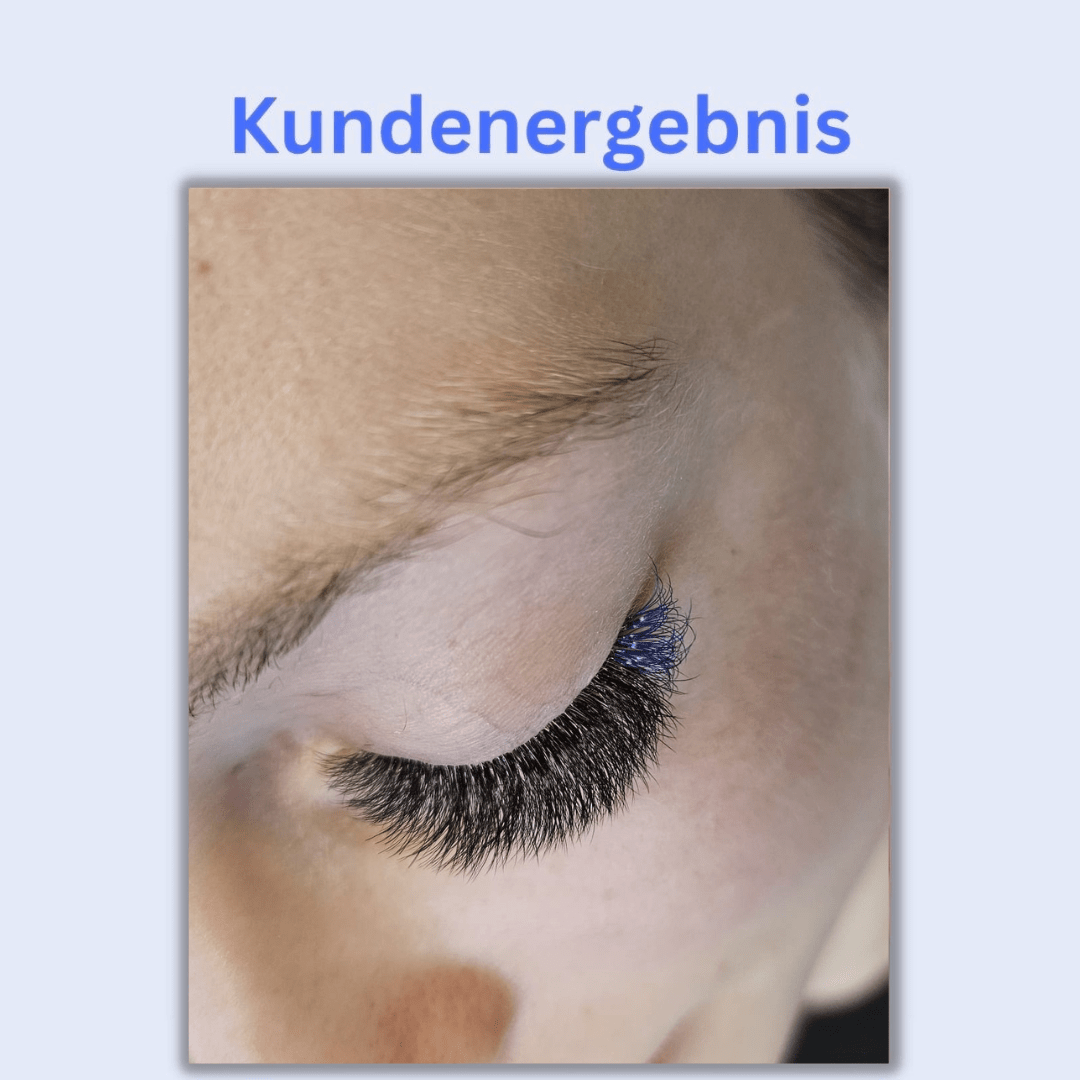 Blaue 6D Lashes: Akzente in Blau
